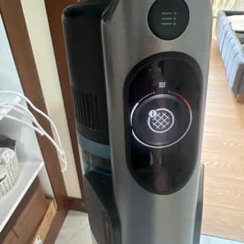 Philips 8000 Dikey Süpürge Sürekli Filtre Uyarısı Ve Kirleri Geri Döküyor