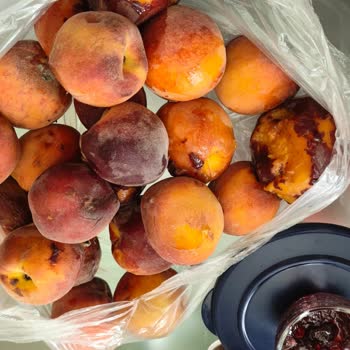 CarrefourSA Mağazadan Gel Al Siparişinde Çürük Havuç, Şeftali Ve Mısır