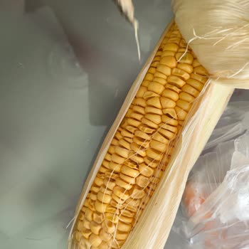 CarrefourSA Mağazadan Gel Al Siparişinde Çürük Havuç, Şeftali Ve Mısır