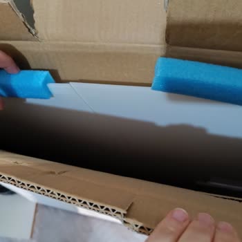 Aras Kargo Teslimatında TV Koruyucu Cam Kırıldı Ve Mağduriyet Yaşadım