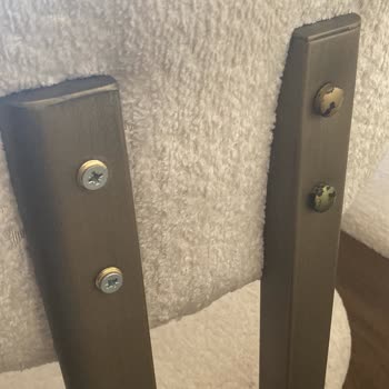 Peşin Ödenen Mobilyalarda Eksik Teslim Ve Kırık Koltuk