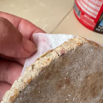 Superfresh Migros Online Siparişinde Hijyen Skandalı, Hamburger Köftesinde İnsan Kılı Görüldü