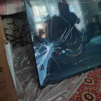 Kırık Ekranlı TV İki Kez Geri Gönderildi, Çözüm Bekleniyor