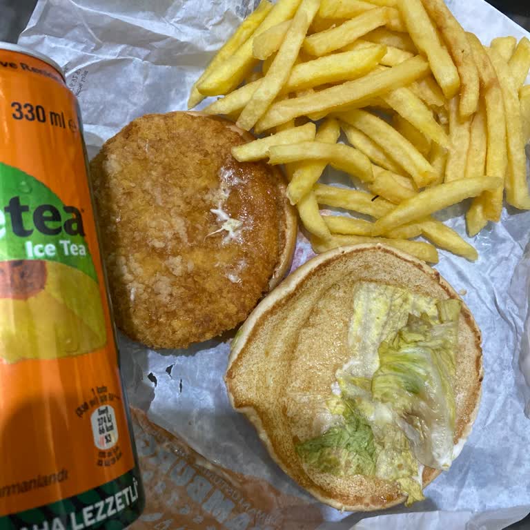 Yemeksepeti'nden Aldığım Burger King Siparişi Gecikmeli, Soğuk Ve Yanlış Ürünlerle