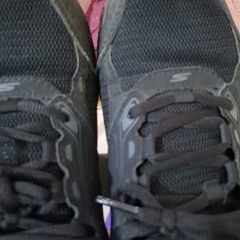 Skechers Ayakkabısında Erken Dikiş Açılması Ve Mağazanın Ret Cevabı
