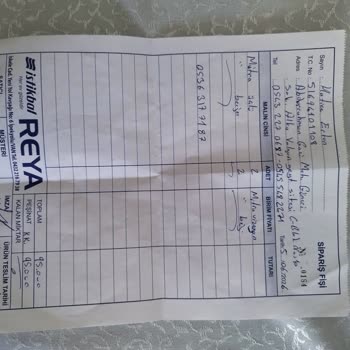 Defolu Koltuk Takımı Ve İlgisiz Mağaza Çalışanları Şikayeti