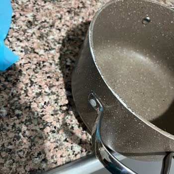 Korkmaz Mutfak Eşyaları Granita Tencere Setinde Hızlı Kaplama Soyulması Ve Cevapsız İletişim