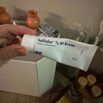 Assos İlaç Dolum Hatası Nedeniyle Yarım Boş Krem Tüpü