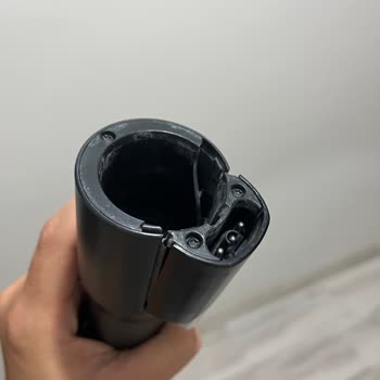 Philips Dikey Süpürge Borusunda Oluşan Çatlak İçin Garanti Kapsamında Parça Değişimi Talebi