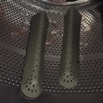 Hoover Wash&Dry 500 Makinesinin İç Parçalarının Kısa Sürede Yerinden Çıkması Ve Garanti Reddi