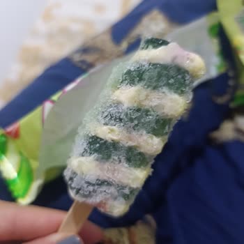 Algida Twister Ürününde Bozuk Ambalaj, Bozuk Tat Ve Donmuş İç Kısım
