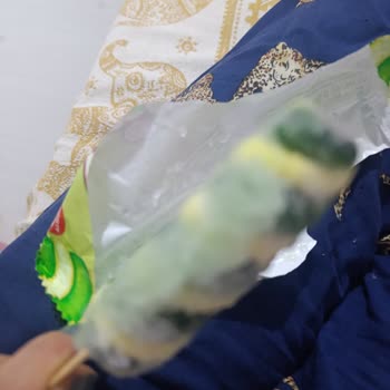 Algida Twister Ürününde Bozuk Ambalaj, Bozuk Tat Ve Donmuş İç Kısım
