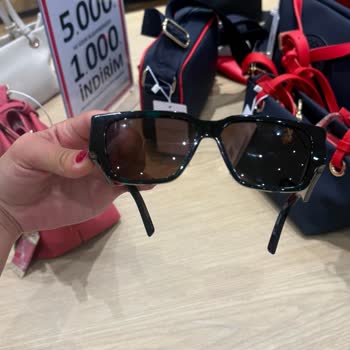 Boyner'de Dior Güneş Gözlüğü Ayar Hatası Sonrası Deforme Ürün Ve Çözüm Talebi