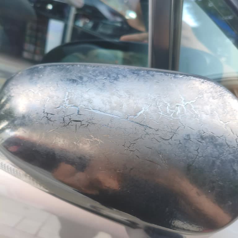 Toyota C-HR Ayna Plastik Parçasının Sıcak Hava Nedeniyle Çatlaması Ve Kalite Şikayeti