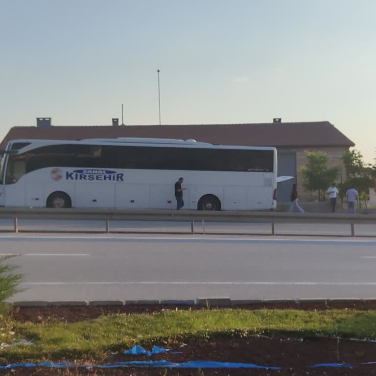 Köroğlu Beli'nde 4 Saat Bekletilen Otobüs Arızası Ve Şirketin Bilgi Eksikliği