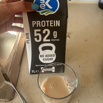 A101 Şubesinden Alınan Sek Protein Sütü Kahverengi Renkte, Sağlık Endişesi