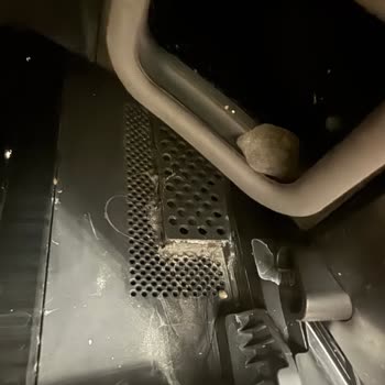 Sürekli Servise Gönderilen Süpürge Çalışmıyor, İade Talebi