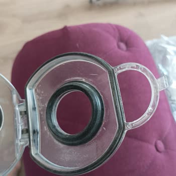 Onvo Dikey Süpürgenin Kapak Parçası Tasarım Hatası