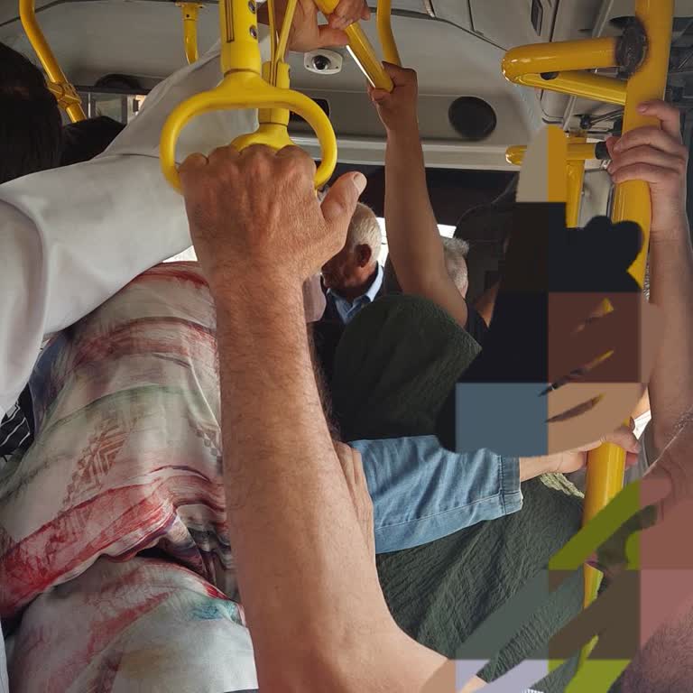 Dolmuşların Sürekli Kapasitesinin Çok Üzerinde Yolcu Alması