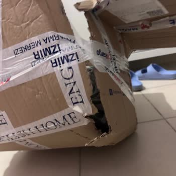 Hasarlı Kutu Ve Eksik Ürünler, Müşteri Hizmetleri Çözüm Sağlamıyor