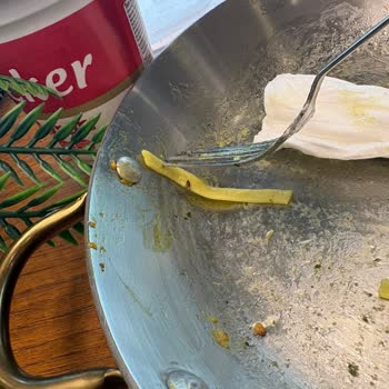 Green Salads Fettucini'de Böcek Tespiti Ve Hijyen İhmalı
