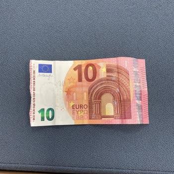 İş Bankası Silivri ATM'sinde Yırtılan Euro Banknotu İçin İade Talebi
