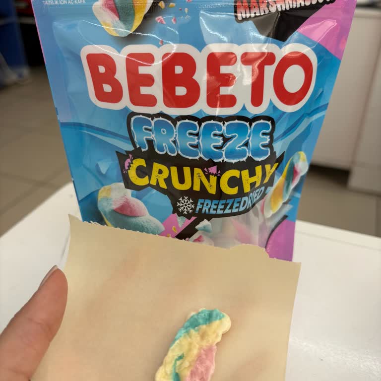 Migros Bostanlı’da Bozuk Bebeto Freeze Crunchy Marshmallow Ürünü