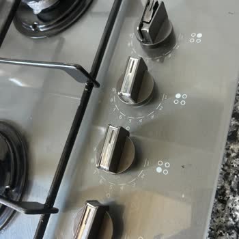Beko Ankastre Ocağın Düğmesi Üretim Dışı Ve Renk Uyumsuzluğu