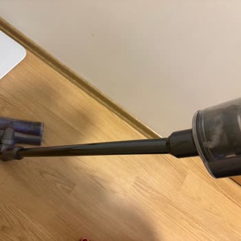 Dyson V12'de Boru Sallanması Ve Sürekli Filtre Uyarısı Garanti Kapsamında Değil