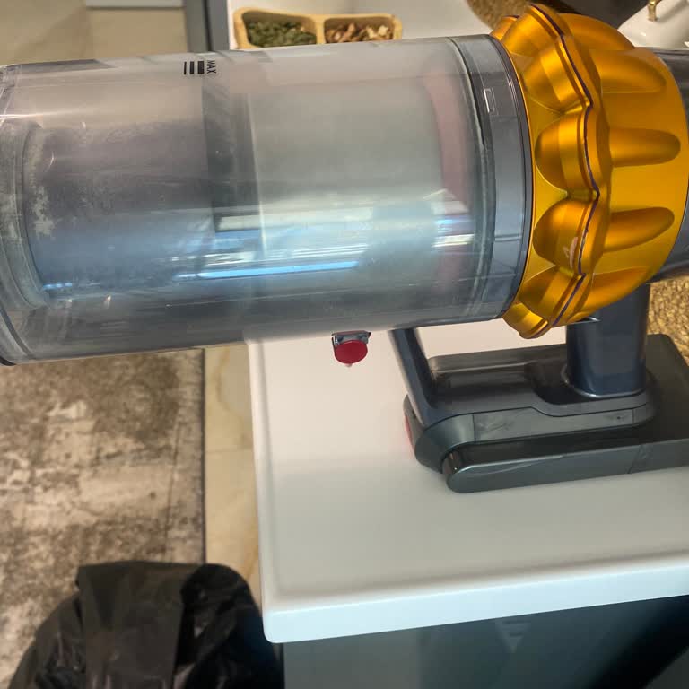 Dyson V15 Bataryası Aniden Çalışmayı Durdurdu, Servis Güveni Sarsıldı