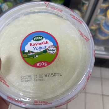 Paketli Yoğurtta Görülen Pembe Yabancı Madde Üretim Güvenliğini Sorgulattı