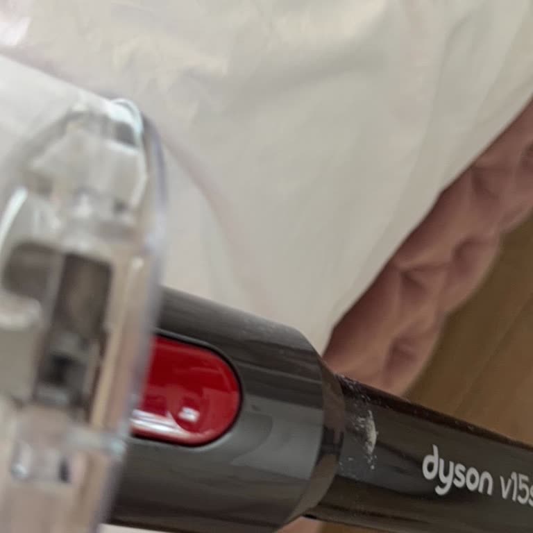 Dyson V15S Detect Süpürge Boru Çıkması Ve Kendiliğinden Durma Sorunu