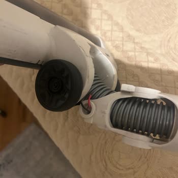 Sinbo Dikey Süpürgede Alt Süpürge Deformasyonu Ve Yedek Parça Talebi