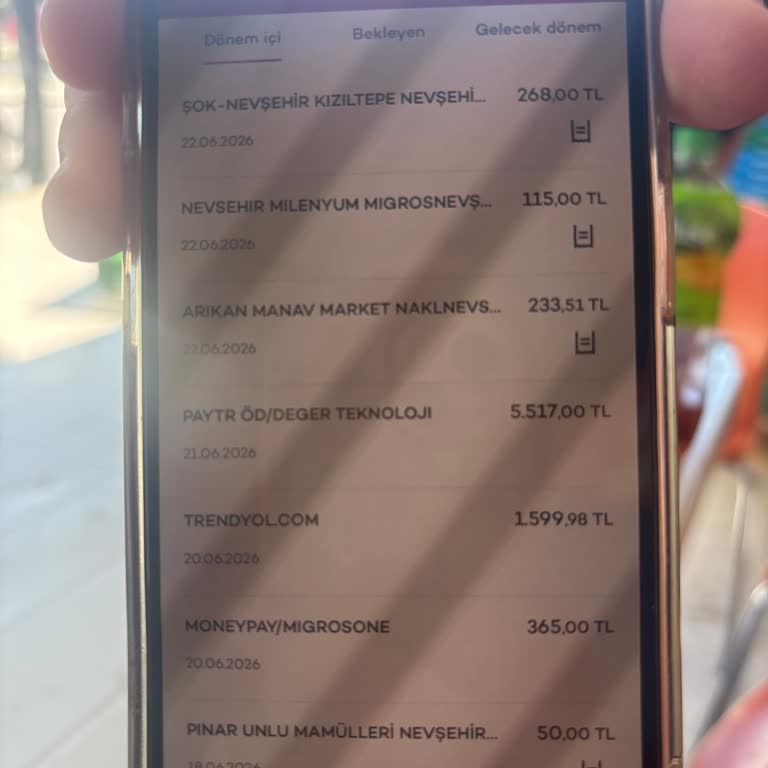 İki Ayakkabı Siparişi Tek Çift Olarak Geldi, 5.500 TL İadesi Gerekiyor