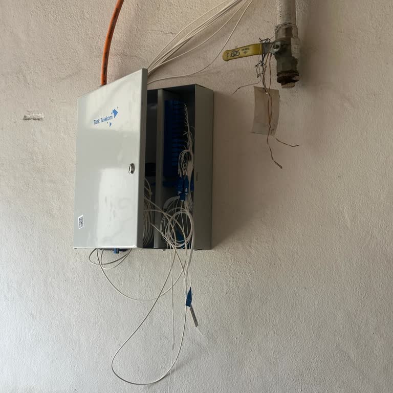 Kablo Arızası Nedeniyle 2 Gün Süren İnternetsiz Kalma Ve Ciddiyetsiz Müşteri Hizmetleri