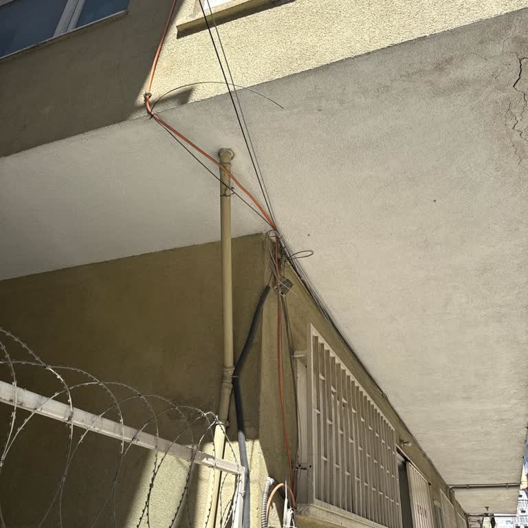 Bahçelievler’de Kopan Kablo Nedeniyle İnternet Kesintisi Ve Uzun Süreli Mağduriyet