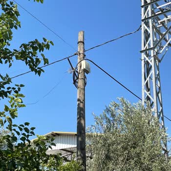 Fiber Altyapısı Var, Direk Eksikliği Nedeniyle İnternet Kullanamıyorum