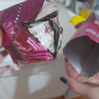Küflenmiş Dimes Vişne Suyu Ambalajı İçin İade Talebi