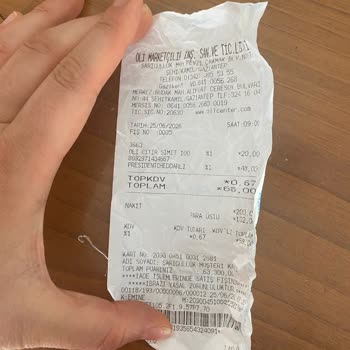 Oli Market’te Simitte Saç Kılı Görmek Hijyen İhlali