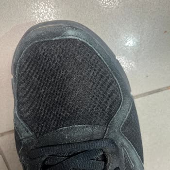 Skechers Ayakkabısında Renk Solması Ve Kalıp Sorunu: Ücret İadesi Talebi