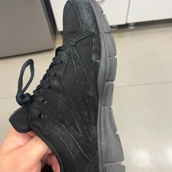 Skechers Ayakkabısında Renk Solması Ve Kalıp Sorunu: Ücret İadesi Talebi