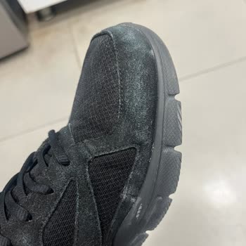 Skechers Ayakkabısında Renk Solması Ve Kalıp Sorunu: Ücret İadesi Talebi
