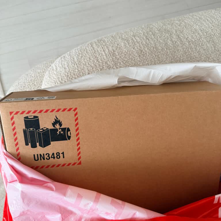Media Markt’ta Açılmamış Macbook Air Değişim Sözü İhlal Edildi, Fiyat Farkı Talep Ediliyor