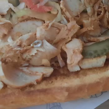 Trendyol Yemek Dönerde Metal Parça Bulunması Sağlık Tehlikesi Oluşturuyor