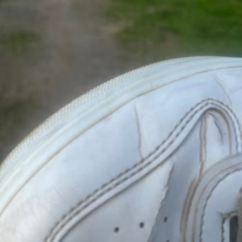 Proshot Spor Ayakkabısının Derisinin Kısa Sürede Çatlaması
