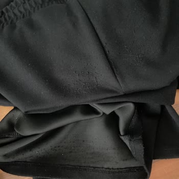 LCW Pantolonların İlk Yıkamada Tiftiklenmesi Ve Çizgi Oluşması