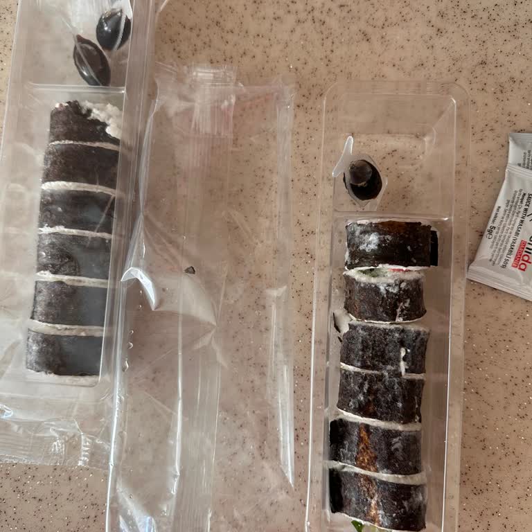 Bursa A101 Dardanel Sushi Paketi Küflenmiş Koku Ve Sağlık Endişesi