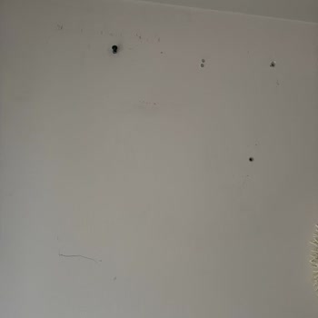 İzmir Beko Kliması Montaj Hatası Ve Duvar Hasarı İçin İade Ve Tazminat Talebi