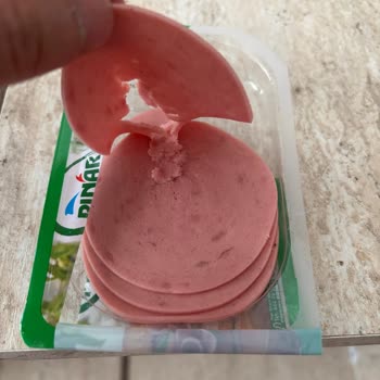 Son Kullanma Tarihi Geçmemiş Pınar Hindi Aç-Bitir Ürününün Bozulması Ve Sağlık Endişesi