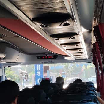 Otobüs Kazasından Sonra Bilgilendirme Eksikliği Ve Uzun Bekleme Süresi
